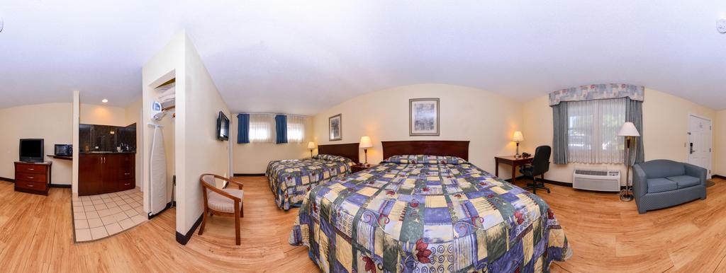 Tower Inn And Suites Of Guilford / Madison Bagian luar foto